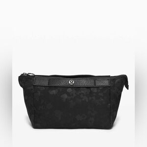Lululemon Travel Easy Kit *4.5L
Fragment Camo Jacquard Black Deep Coal